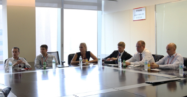 러시아 3대 이동통신사 NFC 기술 견학 위해 SK플래닛 방문한 현장 사진입니다.